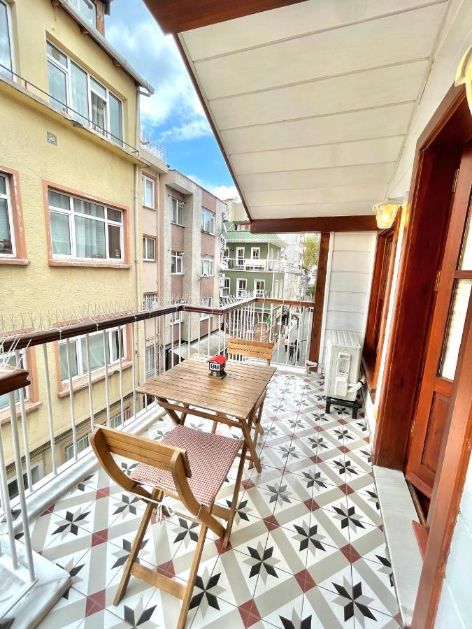 Authentic Turkish Home Family Room Istanbul Bagian luar foto